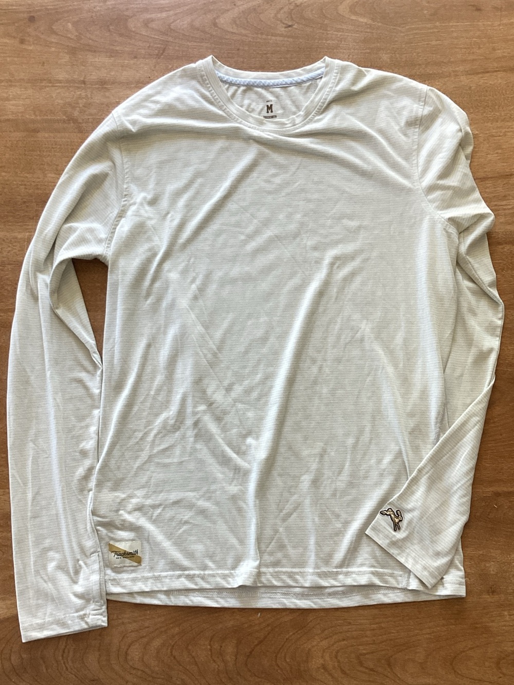 Tracksmith Men's Long-Sleeve Run Performance Shirt - White/ Gray pinstripe Sz M